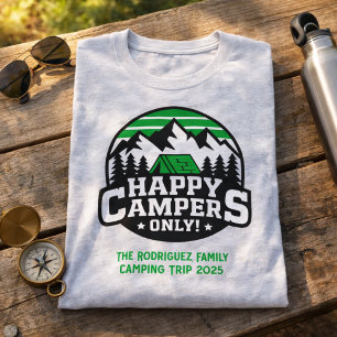 T-shirt met eigen ontwerp voor gelukkige kampeerde