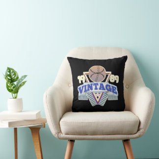 T-shirt met vintage typografie ontwerp kussen