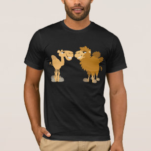 T-shirt mignon de deux chameaux de bande dessinée