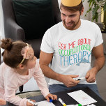 T-shirt Mignonne ergothérapeute M'interroge sur OT<br><div class="desc">T-shirt OT mignon pour le meilleur ergothérapeute du monde. Un cadeau qui dit "Posez-moi des questions sur l'ergothérapie" en rouge, vert et bleu avec un joli dauphin dessus. Super cadeau pour un enfant OT. Les enfants bénéficient grandement de l'ergothérapie. *Les images utilisées sur cet élément sont autorisées et © Graphics...</div>