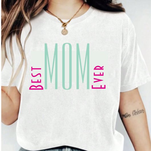T-shirt minimal Best Mom Typography