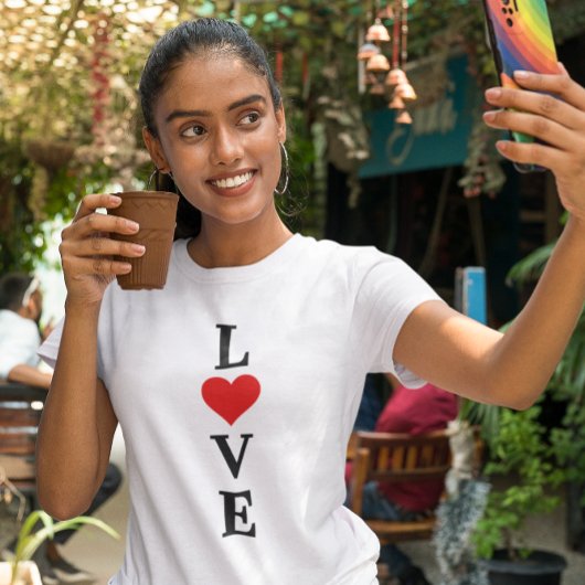 T-shirt Moderne LOVE Heart Motif Élégant élégant