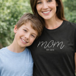 T-shirt Mom avec écriture blanche établie