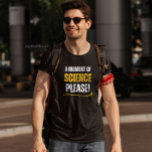 T-shirt moment de science drôle professeur de chimie jaune<br><div class="desc">moment de science drôle professeur de chimie jaune fait un grand cadeau pour votre père,  mari,  fils,  fille,  soeur,  frère,  maman,  femme,  grand-père,  oncle et grand-mère attrapez-le maintenant pour le faire sourire!</div>