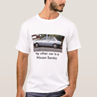 T-shirt Mon autre voiture est Nissan Sentra