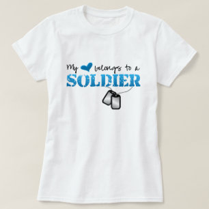 T-shirt Mon Coeur Appartient À Un Soldat
