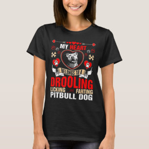 T-shirt Mon cœur appartient bavant léchant et péter Pitb