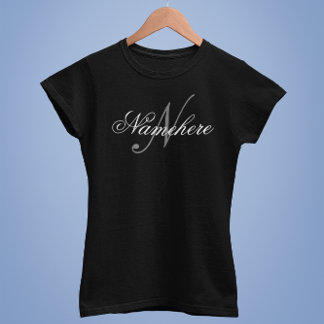 T-shirt Monogramme de nom noir et blanc personnalisé uniqu