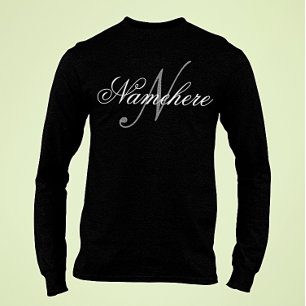T-shirt Monogramme de nom noir et blanc personnalisé uniqu