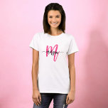 T-shirt Monogramme élégant rose chaud moderne<br><div class="desc">Élevez votre garde-robe avec notre T-Shirt Monogram Stylish Modern Hot Pink! Doté d'une teinte rose chaud audacieuse, ce tee est personnalisé avec votre monogramme dans une police moderne et élégante pour un look personnalisé et chic. Fabriqué en tissu doux et de haute qualité, il offre confort et durabilité tout au...</div>