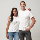 T-shirt Monogramme mariage Élégant Minimaliste Blanc Simpl<br><div class="desc">Un design minimaliste de mariage monogramme avec une élégante typographie en noir sur un arrière - plan blanc. Le texte peut facilement être personnalisé pour votre journée spéciale!</div>