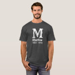 T-shirt Monogramme masculin personnalisé Mariage gris<br><div class="desc">Classique, simple, mariage, nom t-shirt. Parfait pour le témoin. Personnalisez-le avec votre initiale et votre nom.</div>