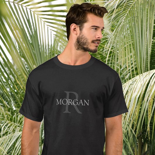 T-shirt Monogramme & Nom, Design Classique, Texte Gris