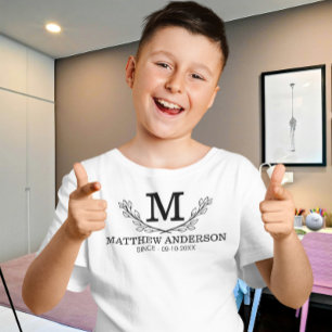 T-shirt Monogramme Personnalisé De Nom Noir Et Blanc Âge