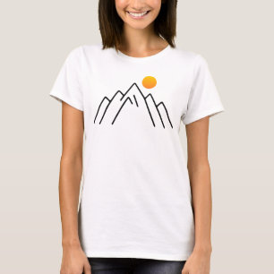 T-shirt Montagnes Minimalistes : Un Design Inspiré Par La