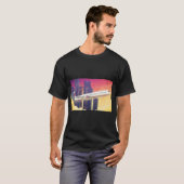 T-shirt Motif de fleurs violettes. (Devant entier)