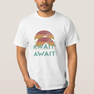 T-shirt Mountains Await." en multicolor