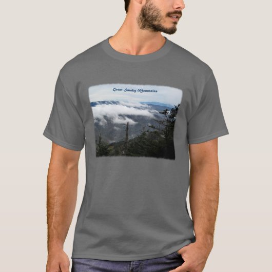 T-shirt Mtns fumeux au-dessus des nuages (Devant)