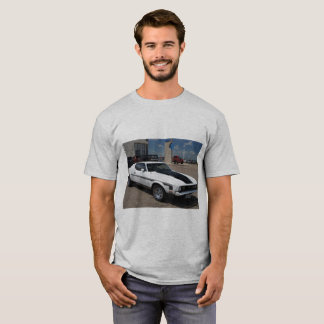 T-shirt mustang