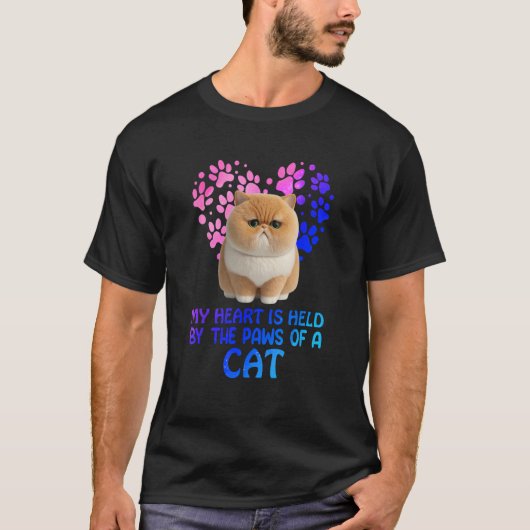T-shirt My Heart Is Held By The Paws Of A Cat (Devant)