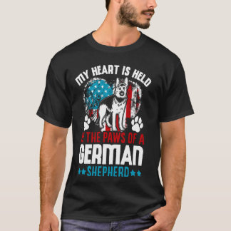 T-shirt My Heart Is Held By The Paws Of A German Shepherd