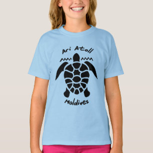 T-shirt Nager avec des tortues aux Maldives sur l'atoll d'