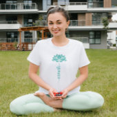 T-shirt Namaste Black Lotus Flower Script moderne