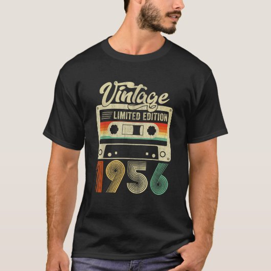 T-shirt Né en 1956 Cadeaux classiques de 70 ans présents (Devant)