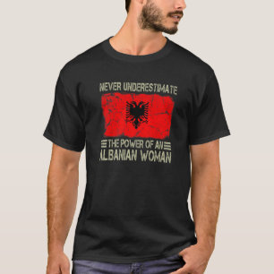 T-shirt Ne jamais sous-estimer le pouvoir d'une femme alba