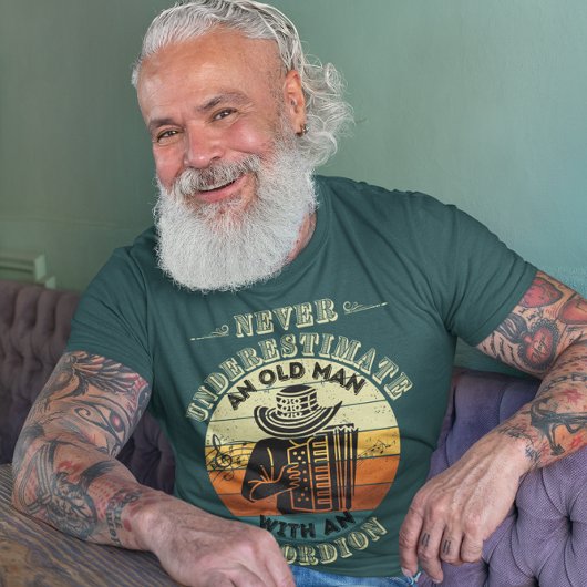 T-shirt Ne jamais sous-estimer un vieil homme - Accordiati