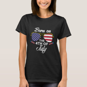 T-shirt Né le 4 juillet pour le quatrième anniversaire de