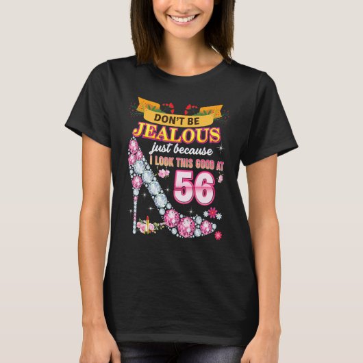 T-shirt Ne sois pas jaloux juste parce que je regarde ça b (Devant)