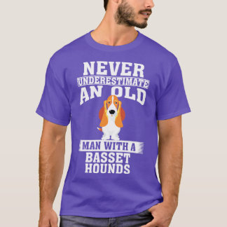 T-shirt Ne sous-estimez jamais un vieil homme aux hounds d