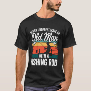 T-shirt Ne sous-estimez jamais un vieil homme avec une can