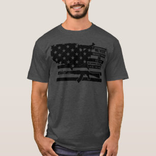 T-SHIRT NE SOUS-ESTIMEZ JAMAIS UN VIEIL HOMME QUI A DÉFEND