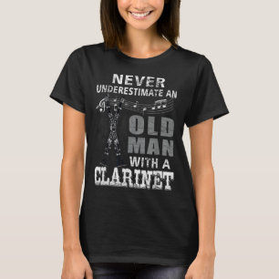 T-shirt Ne Sous-Estimez Jamais Un Vieux Homme Avec Un Pla