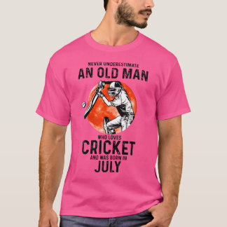 T-shirt Ne Sous-Estimez Jamais Un Vieux Homme Qui Aime Le