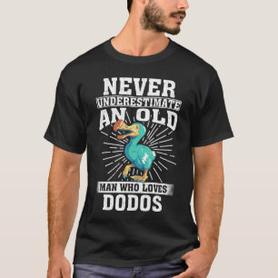 T-shirt Ne Sous-Estimez Jamais Un Vieux Homme Qui Aime Les