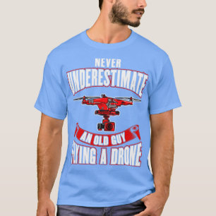 T-shirt Ne Sous-Estimez Jamais Un Vieux Type Qui Volerait