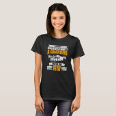 T-shirt Ne Sous-Estimez Jamais Une Grand-Mère Avec Un Camp (Devant entier)