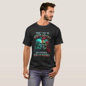 T-shirt N'essayez pas de me comprendre, je suis une sorte (Devant entier)