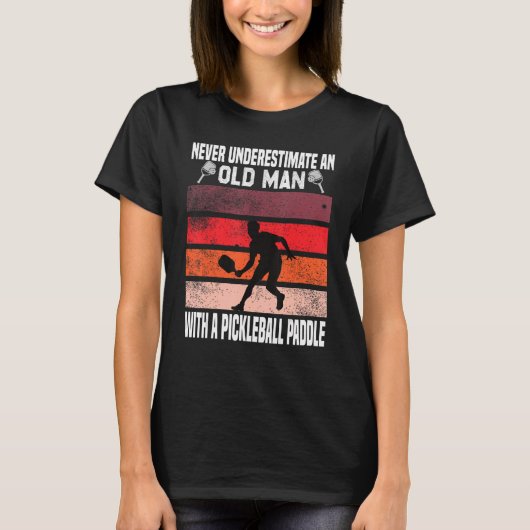 T-shirt Never underestimate (Devant)