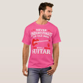 T-shirt Never Underestimate (Devant entier)