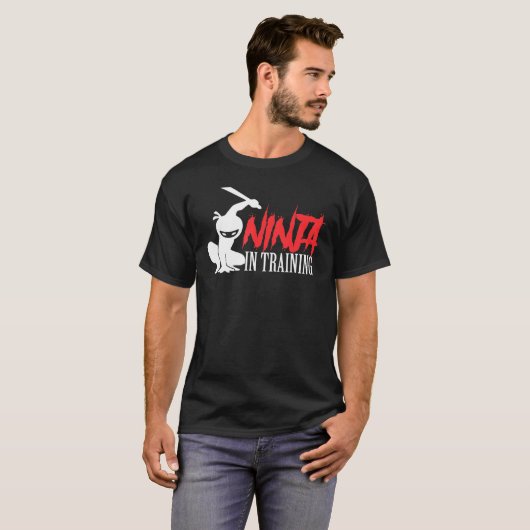 T-shirt Ninja Dans La Formation Funny Anniversaire Ninja P (Devant entier)