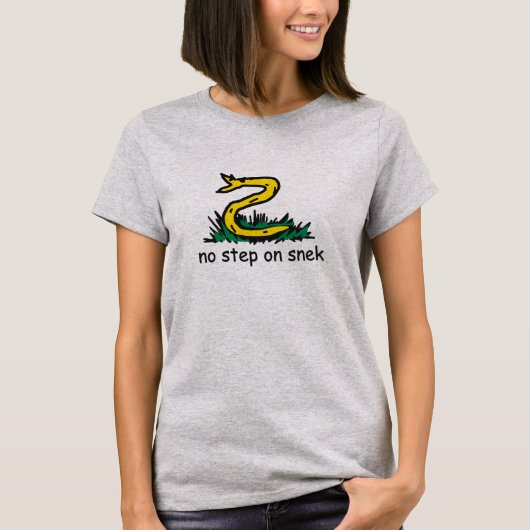 T-shirt No step on snek memes (Devant)