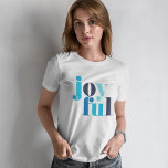 T-shirt Noël bleu hiver "Joyeux"<br><div class="desc">Design à thème festif de Noël.</div>