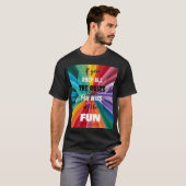 T-shirt noir couleur fun (Devant entier)