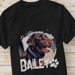 T-shirt Nom et photo du groupe Cool moderne simple de l'an<br><div class="desc">Ce design simple et moderne est composé d'une typographie de script simple et moderne. Ajoutez une photo personnalisée de votre chien,  chat,  chiot ou chaton</div>