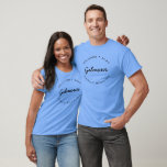 T-shirt Nom personnalisé Année Typographie moderne Famille<br><div class="desc">Préparez-vous à votre prochaine réunion de famille avec notre Typographie moderne Nom personnalisé Année Famille T-Shirt de réunion. Ce t-shirt élégant et personnalisé est le moyen idéal de réunir tout le monde et de mettre en valeur votre fierté familiale. Typographie noire sur chemise bleue comme vu ici (voir d'autres options...</div>