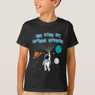 T-shirt Nous Augmentons En Soulevant D'Autres Citations Mo